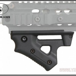 Striker Angled Grip /BK