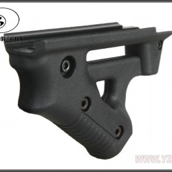 Striker Angled Grip /BK